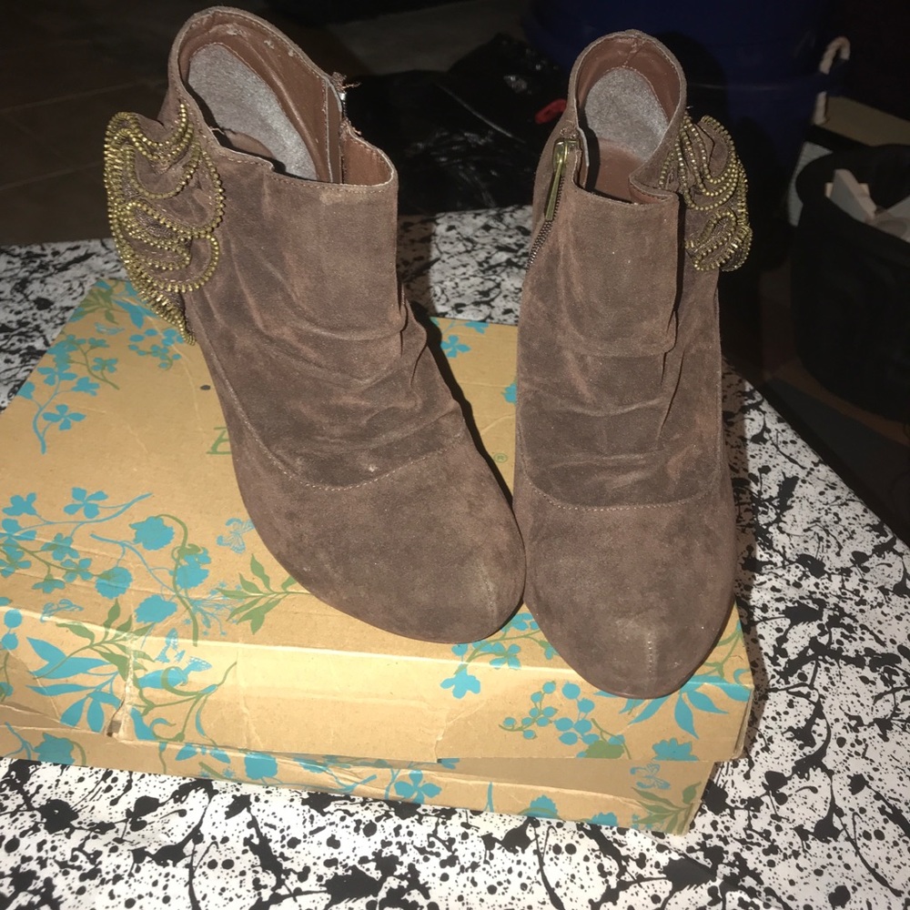 Booties - Picture 7 of 8